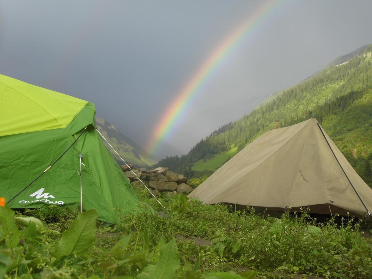 Malana Magic Valley Trek Hotel Exterior foto